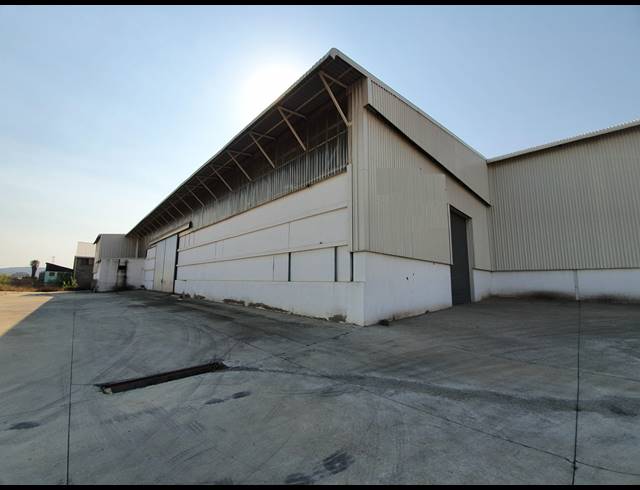6,000M² WAREHOUSE FOR SALE IN ALBERTON NORTH